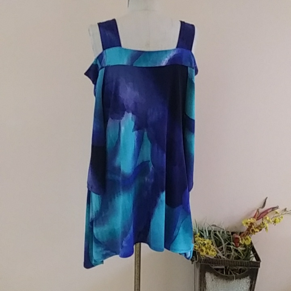 Ciara Sun Woo Assymetrical Cold Shoulder Dress/ Top. - Picture 2 of 7